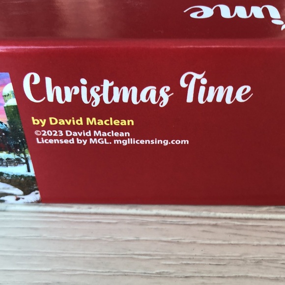 White Mountain Christmas Time Puzzle - Picture 7 of 8